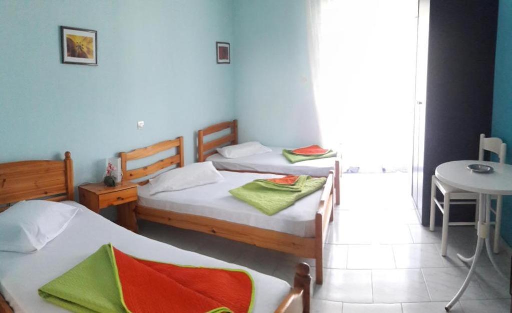 Rena Apartments Аспровалта Екстер'єр фото